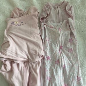 3 newborn/0-3 month swaddles